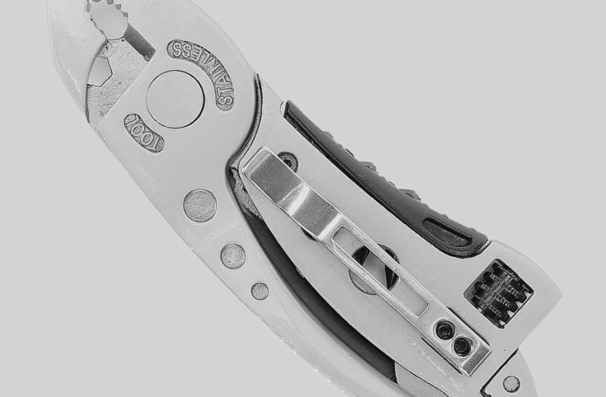 Pocket Multitool wrench